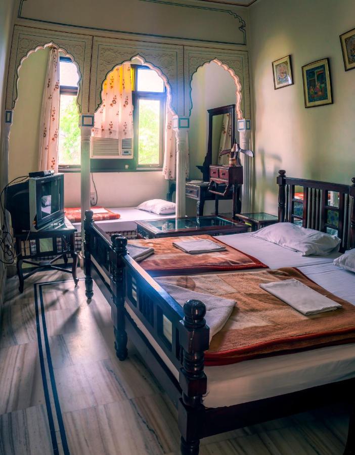 Krishna Palace - A Heritage 3*