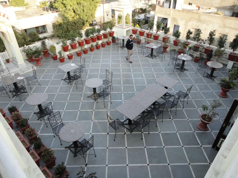 Krishna Palace - A Heritage Hotel Jaipur