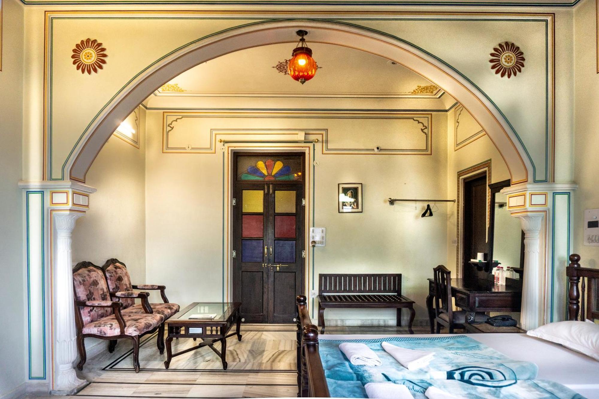 Krishna Palace - A Heritage 3*