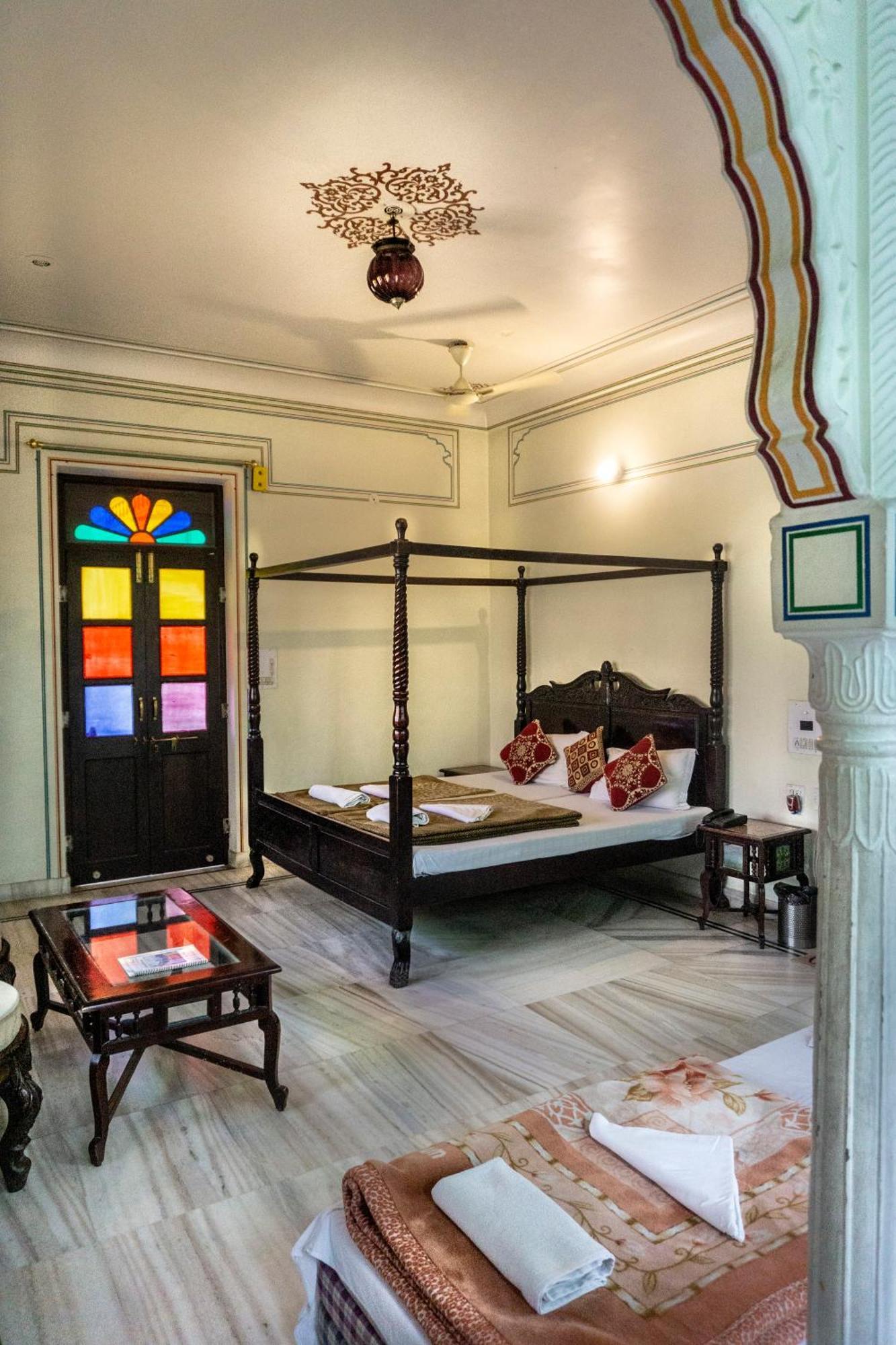 Hotel Krishna Palace - A Heritage 3*