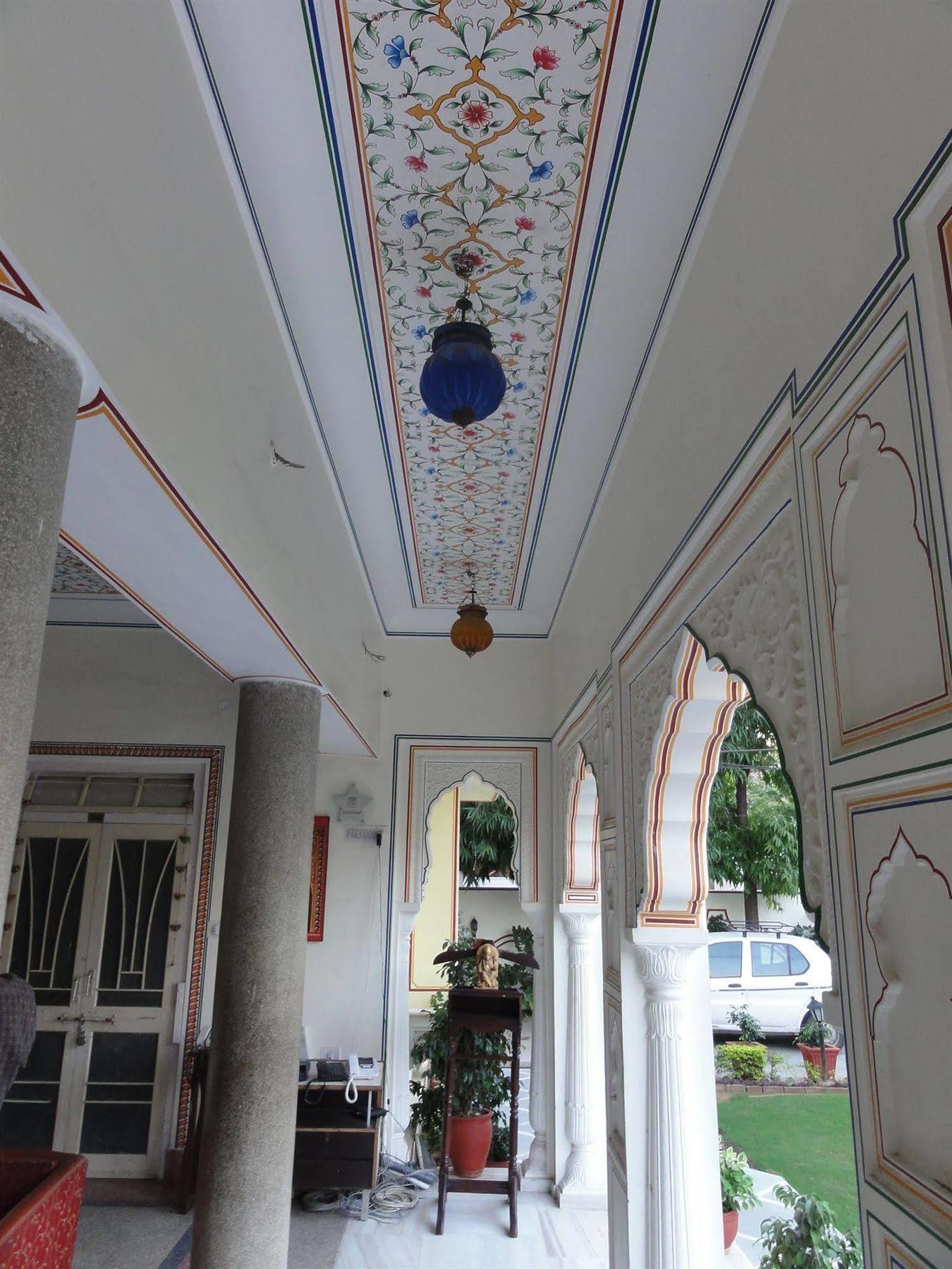 Krishna Palace - A Heritage Hotel 3*