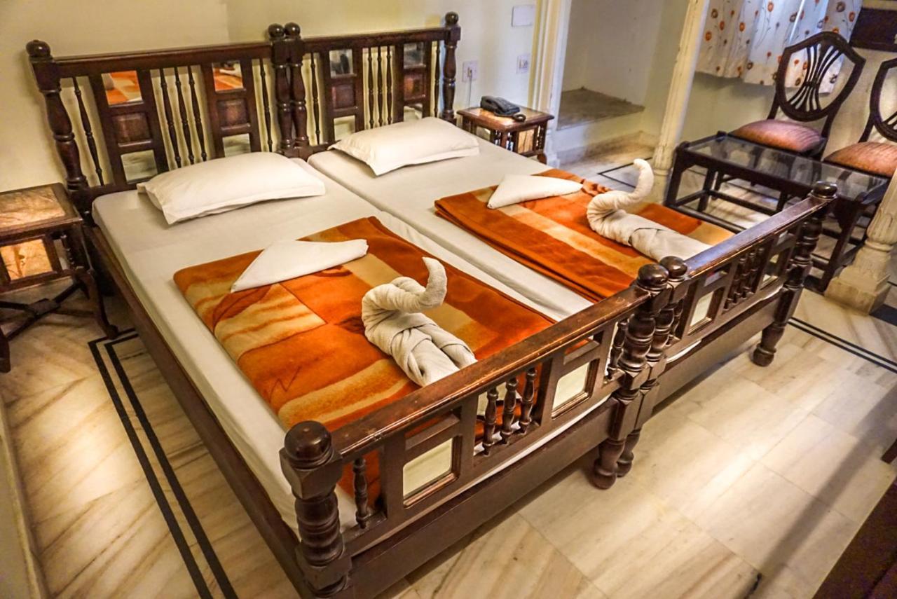 Krishna Palace - A Heritage Hotel 3*